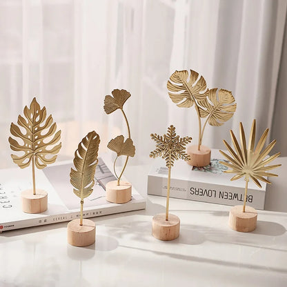 Escultura de Hoja Dorada – Metal y Madera para Decorar con Elegancia