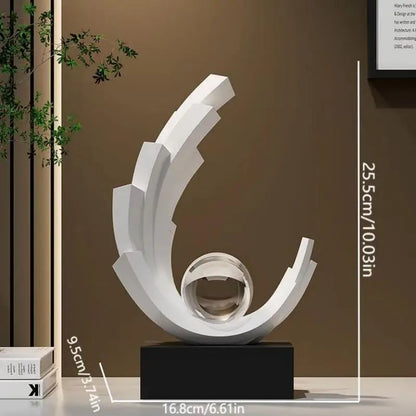 Escultura Dorada con Esfera de Cristal
